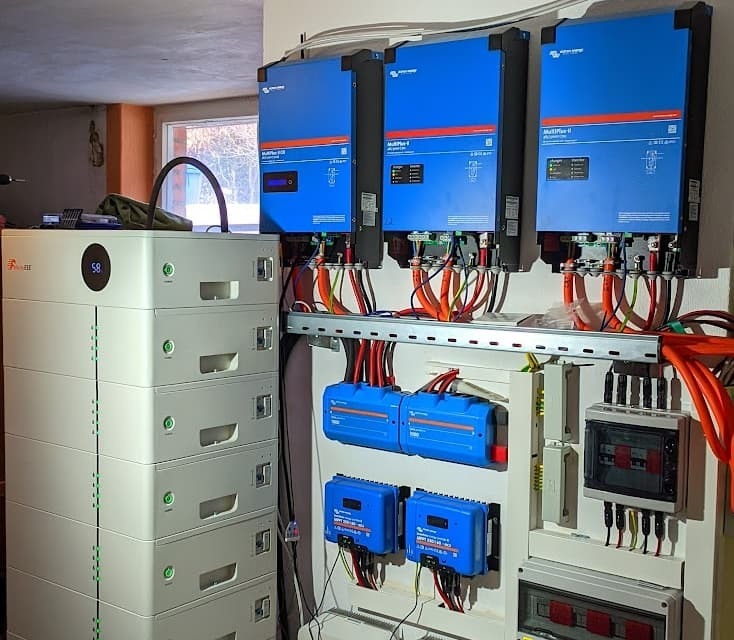 Instalación de Sistemas Fotovoltaicos HÍBRIDOS<br>